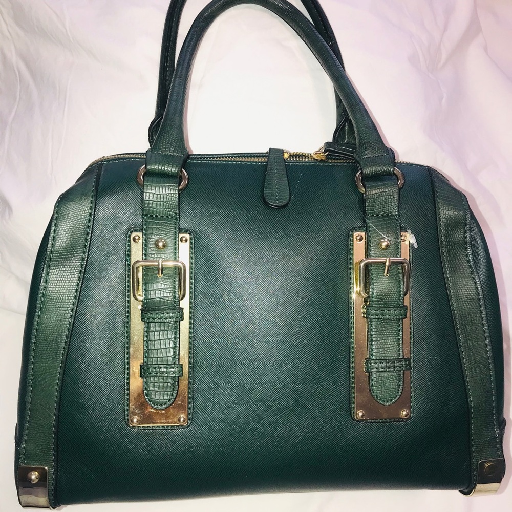 Purse Aldo, new with no tags. Forest green